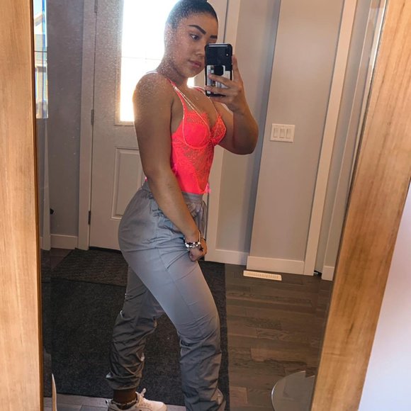 suit - Picture 1 of 7